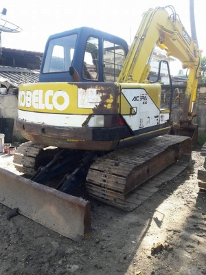 ขายจ้า..KOBELCO SK60-1  มาร์คทรี  เก่านอกแท้  สภาพสวย เดิมๆๆ  แทรคใหญ่..เอวแน่น  พร้อมใช้  โทร 089-3818694  ดวงนภา