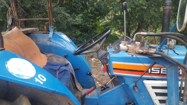ขายรถไถ ISEKI TL2901 4wd  พร้อมใบดัน ผานจาน