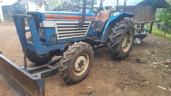 ขายรถไถ ISEKI TL2901 4wd  พร้อมใบดัน ผานจาน ขายรถไถ ISEKI TL2901 4wd  พร้อมใบดัน ผานจาน