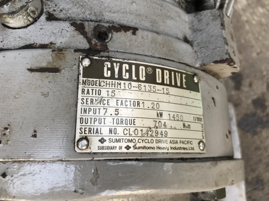 ขายมอเตอร์เกียร์ Cycrodrive Sumitomo มอเตอร์ Mitsubishi 10HP. 380V อัตราทด 1:15 เพลาออกประมาณ 100รอบต่อนาที สภาพสวย หมุนนิ่ม พร้อมใช้งาน
