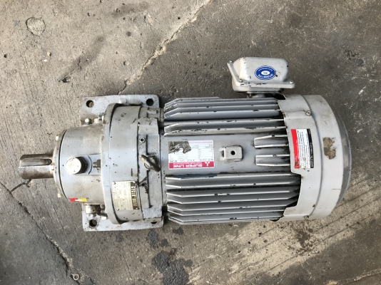 ขายมอเตอร์เกียร์ Cycrodrive Sumitomo มอเตอร์ Mitsubishi 10HP. 380V อัตราทด 1:15 เพลาออกประมาณ 100รอบต่อนาที สภาพสวย หมุนนิ่ม พร้อมใช้งาน