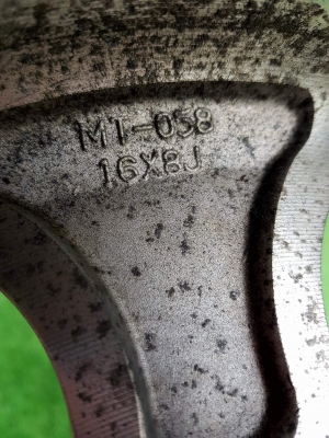 ขายล้อแท้ MICKEY THOMPSON หยดน้ำ 16x8 ออฟ 0 สวยๆ ขายล้อแท้ MICKEY THOMPSON หยดน้ำ 16x8 ออฟ 0 สวยๆ