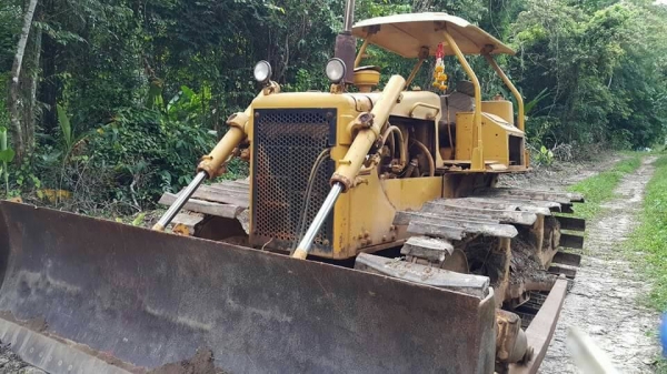 ขายแทรกเตอร์ CATD5B เครื่อง10Zเอกสารทะเบียน ขายแทรกเตอร์ CATD5B เครื่อง10Zเอกสารทะเบียน