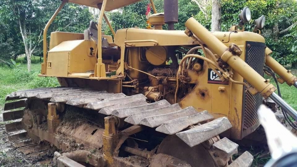 ขายแทรกเตอร์ CATD5B เครื่อง10Zเอกสารทะเบียน ขายแทรกเตอร์ CATD5B เครื่อง10Zเอกสารทะเบียน