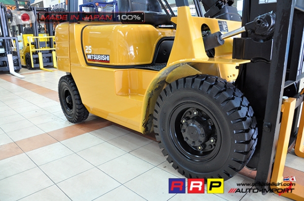 ขายรถโฟล์คลิฟท์มือสอง MITSUBISHI รุ่น FD25-F18B-07288 นำเข้าจากประเทศญี่ปุ่น 100\% ไม่เคยใช้งานในไทย ขายรถโฟล์คลิฟท์มือสอง MITSUBISHI รุ่น FD25-F18B-07288 นำเข้าจากประเทศญี่ปุ่น 100\% ไม่เคยใช้งานในไทย