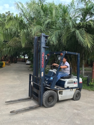 ขายFORKLIFT KOMATSU FG15-15(1.5ตัน)(เสา4เมตร) สวยเดิมจากญี่ปุ่น ยังไม่เคยใช้ในไทย 139,000เท่านั้น!!
