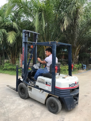 ขายFORKLIFT KOMATSU FG15-15(1.5ตัน)(เสา4เมตร) สวยเดิมจากญี่ปุ่น ยังไม่เคยใช้ในไทย 139,000เท่านั้น!!