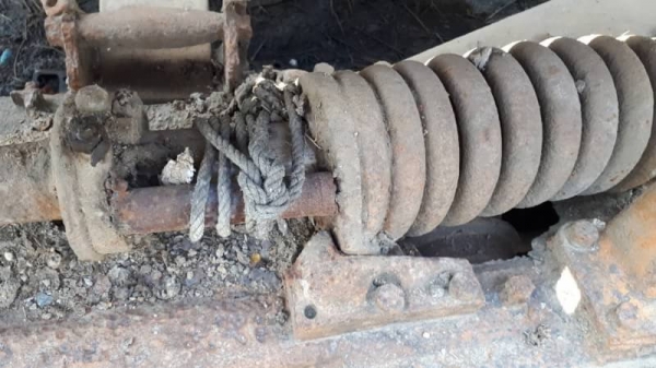 ขาย 135,000 รถแทรคเตอร์ CAT D 4 D ฮ๊าปยาวแต่ใส่แผ่นตีนไก่ เครื่องดี เกียร์ตัดแรง ช่วงล่างพอใช้ รถอยู่ ชลบุรี 090-772-3710 090-772-3708