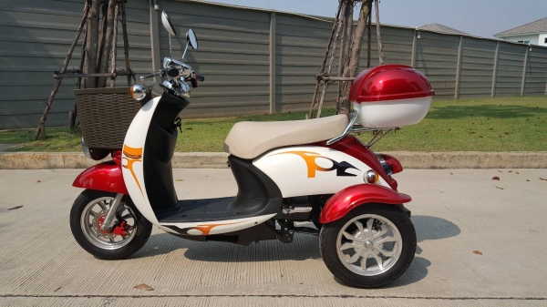 มอเตอร์ไซค์ไฟฟ้า 3 ล้อ จักรยานไฟฟ้า สภาพใหม่