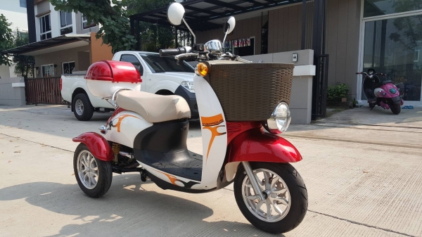 มอเตอร์ไซค์ไฟฟ้า 3 ล้อ จักรยานไฟฟ้า สภาพใหม่ มอเตอร์ไซค์ไฟฟ้า 3 ล้อ จักรยานไฟฟ้า สภาพใหม่