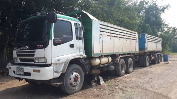 ขาย 1,380,000 สิบล้อดั้มแม่ลูกแก๊ส ISUZU DECA 320 EURO 2 ปี 51 แม่ดั้ม หัวสวย เครื่องดี เกียร์แรง คัชซีสวย ยางดี ลูกดั้ม 3 เพลา ยาว 7 ม. คัชซีสวย กะบะดั้มสวย ยางดี รถอยู่ สระบุรี 090-772-3710 090-772-3708