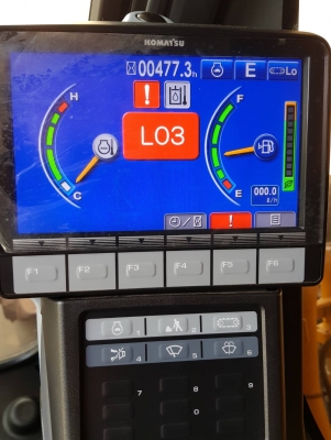 รถแบคโฮ KOMATSU PC200-8MO ใช้งานน้อย เดิมๆทั้งคัน