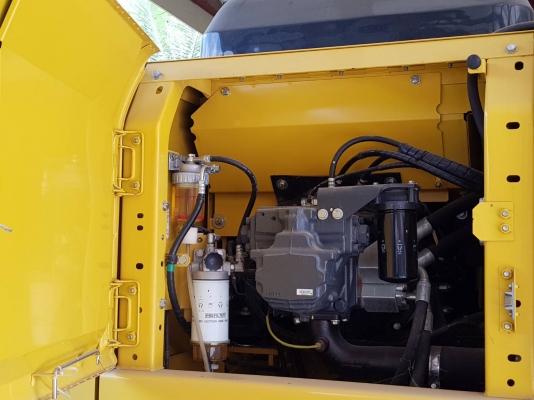 รถแบคโฮ KOMATSU PC200-8MO ใช้งานน้อย เดิมๆทั้งคัน