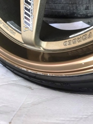 แม็กมือสอง 18 พร้อมยาง ล้อเดิมๆ มีลอยนิดหน่อยตรงขอบ