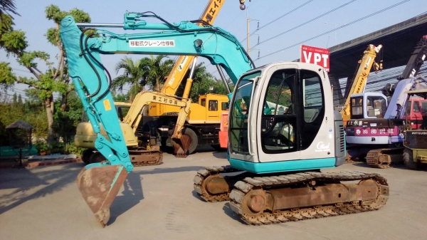 รถขุด Kobelco SK60SR