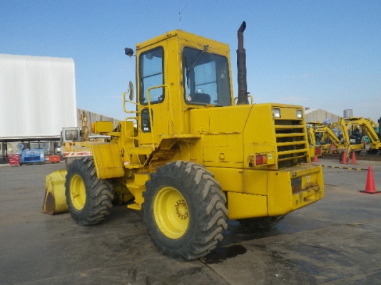 ขายรถตักล้อยาง Komatsu WA100-1 รถเก่าญี่ปุ่น สภาพสวย ใช้งานน้อย