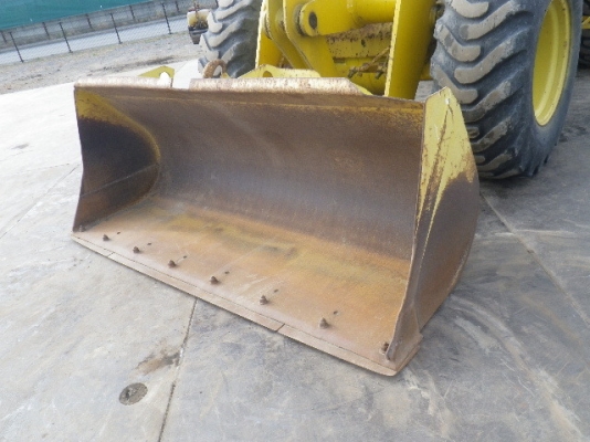 ขายรถตักล้อยาง Komatsu WA100-1 รถเก่าญี่ปุ่น สภาพสวย ใช้งานน้อย