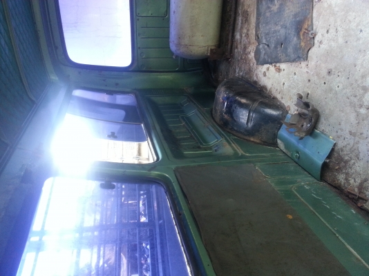 ขายรถตู้ไฮเอทปี2523ราคา47000บาทโทร0643130366