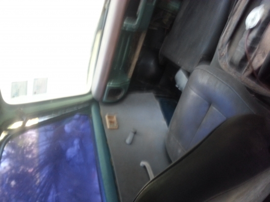 ขายรถตู้ไฮเอทปี2523ราคา47000บาทโทร0643130366