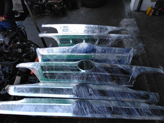 หน้ากระจัง hino dutro