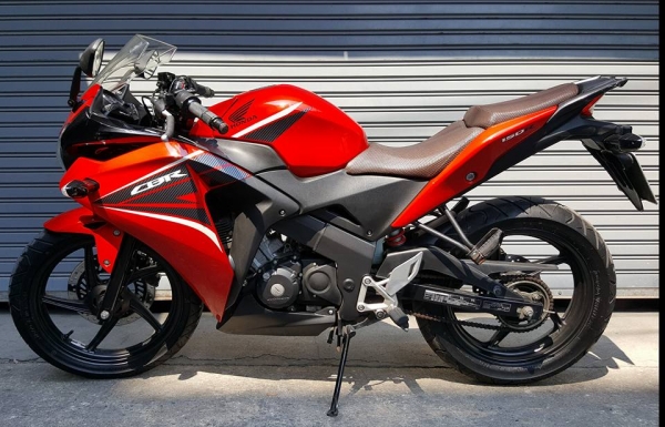 ขออนุญาตขาย HONDA CBR150I NEW ไมล์แท้วิ่งแค่ 1X,XXX KM ฟรีค่าโอน