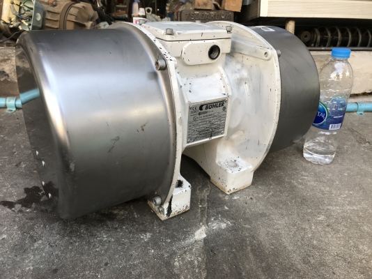 ขายมอเตอร์สั่น-เขย่า Buhler made in Italy 380V ตัวใหญ่ สั่นแรง สภาพใหม่มาก พร้อมใช้งาน