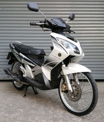 ขอนุญาตขาย YAMAHA NOUVO MX 115 รุ่นสุดท้าย ไฟหน้าโคมตาฟ้าแท้ๆ พร้อมใช้งาน