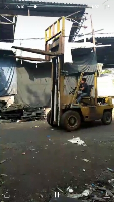 ขายรถยกTCM3.5ตัน ดีเซล เสาสูง 3เมตร ใช้งานปกติ