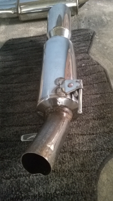 ปลายท่อ GANADOR ญี่ปุ่นเเท้เลสทั้งใบ ใส้ตรง ขนาด2.2นิ้ว สภาพok