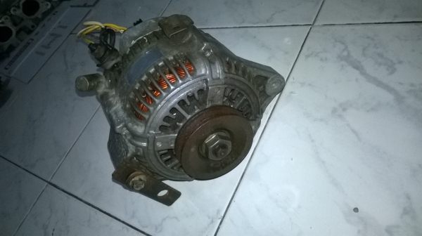 ไดร์ชาร์รถยนต์ toyota 12v