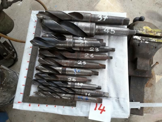 ดอกสว่าน ยุโรป ชุดละ 5800 บาท