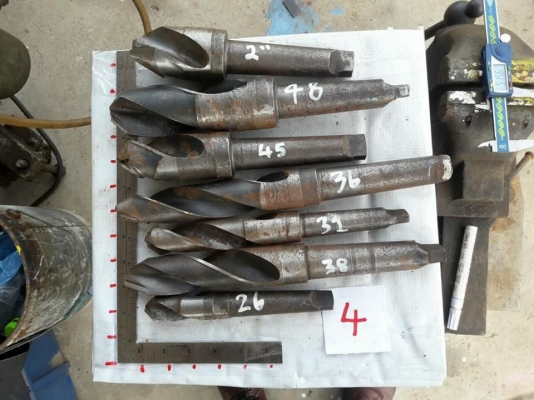 ดอกสว่าน ยุโรป ชุดละ 5800 บาท