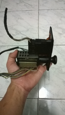 มือดึงเปิดปิดไฟหน้าbmw e30 สภาพดี มือดึงเปิดปิดไฟหน้าbmw e30 สภาพดี