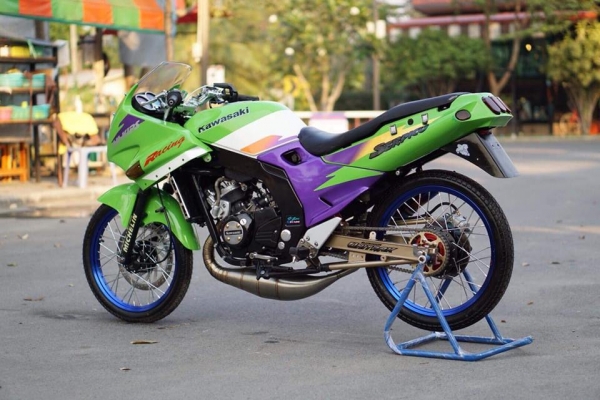 ร้าน วุฒิ นนบุรี ขาย Kawasaki SERPICO150cc. รถสวยพร้อมซิ่ง