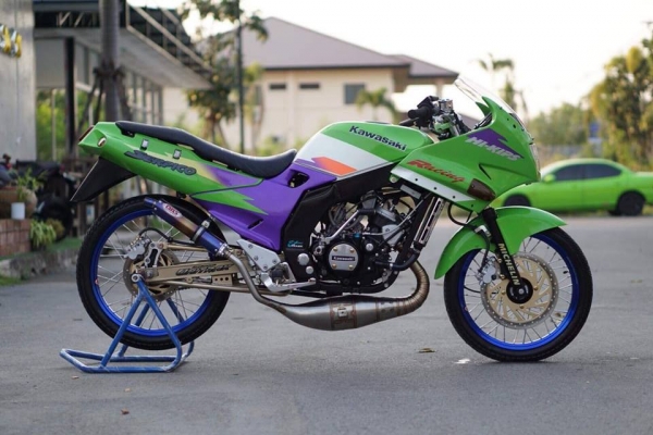 ร้าน วุฒิ นนบุรี ขาย Kawasaki SERPICO150cc. รถสวยพร้อมซิ่ง