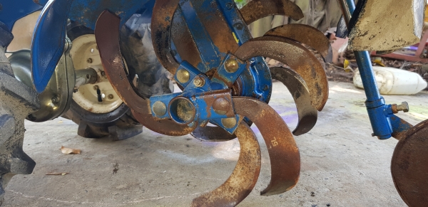 รถพรวนดินสาดดินยกร่องพร้อมใช้งาน สอบถามต่อรองได้ขายได้ขาย รถพรวนดินสาดดินยกร่องพร้อมใช้งาน สอบถามต่อรองได้ขายได้ขาย