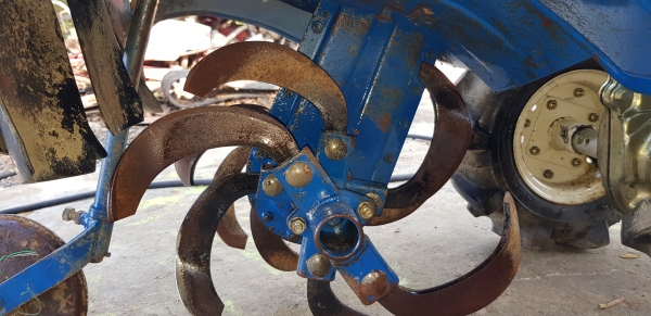 รถพรวนดินสาดดินยกร่องพร้อมใช้งาน สอบถามต่อรองได้ขายได้ขาย รถพรวนดินสาดดินยกร่องพร้อมใช้งาน สอบถามต่อรองได้ขายได้ขาย