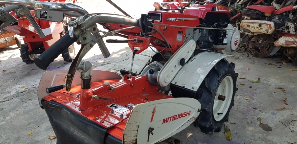 รถพรวนดิน 9.5 แรงเบนชิล พร้อมใช้งาน รถพรวนดิน 9.5 แรงเบนชิล พร้อมใช้งาน