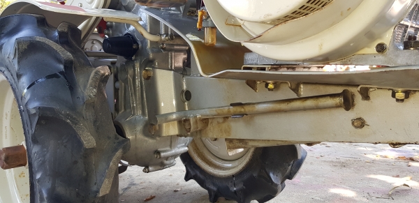 รถพรวนดิน 9.5 แรงเบนชิล พร้อมใช้งาน รถพรวนดิน 9.5 แรงเบนชิล พร้อมใช้งาน