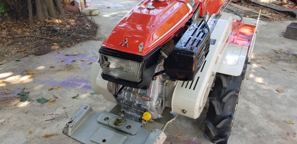 รถพรวนดิน 9.5 แรงเบนชิล พร้อมใช้งาน รถพรวนดิน 9.5 แรงเบนชิล พร้อมใช้งาน