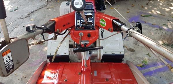 รถพรวนดิน 9.5 แรงเบนชิล พร้อมใช้งาน รถพรวนดิน 9.5 แรงเบนชิล พร้อมใช้งาน