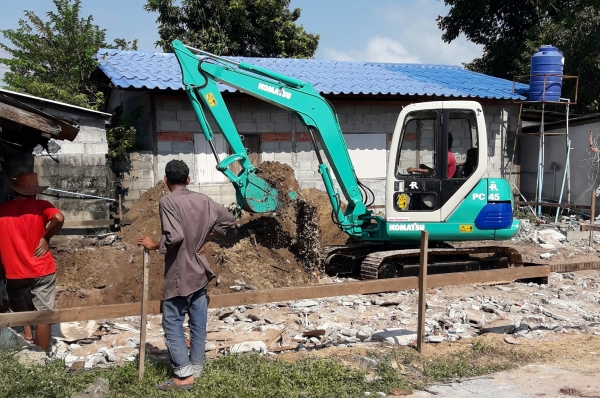 Komatsu pc45รุ่น7 ยอดนิยม มีแอ พร้อมใช้ Komatsu pc45รุ่น7 ยอดนิยม มีแอ พร้อมใช้