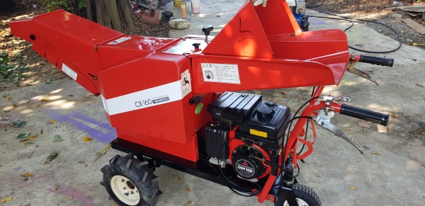 เครื่องสับกิ่งไม้ เดินหน้าถอยหลังได้  สอบถามได้ต่อรองได้ขายได้ขาย