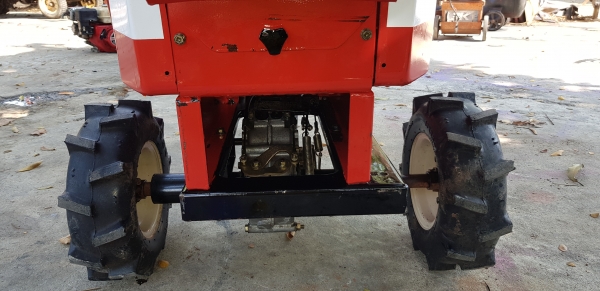 เครื่องสับกิ่งไม้ เดินหน้าถอยหลังได้  สอบถามได้ต่อรองได้ขายได้ขาย