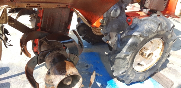 รถพรวนดิน 7 แรง สาดดินยกร่อง ใบตีดินเต็มๆๆพร้อมใช้งาน