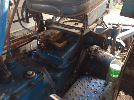 ขาย รถไถ FORD สภาพดี เครื่องดี 2เพลา พร้อมใช้ ราคาต่อรองได้