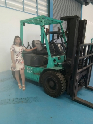 ขายโฟล์คลิฟท์ Mitsubishi FG30 3ตัน ยกสู4.30เมตร มี side-shift