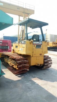 รถดัน (ฺBULLDOZER) ยี่ห้อ CATERPILLAR รุ่น D3C ซีเรียล CAT00D3CH5NS00411 ปี 2004 ชั่วโมงทำงาน 4646 ชั่วโมง