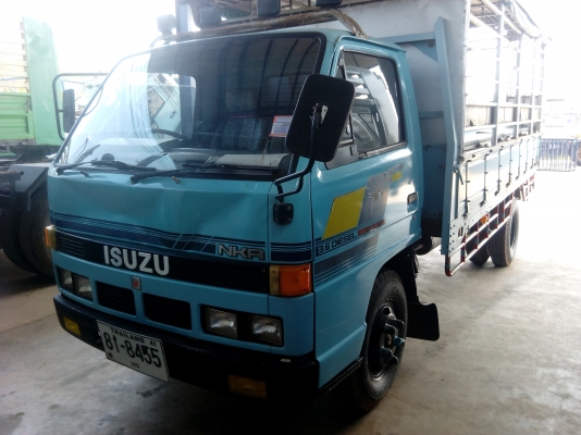 ขายหกล้อรับส่งนักเรียนNKR110hp