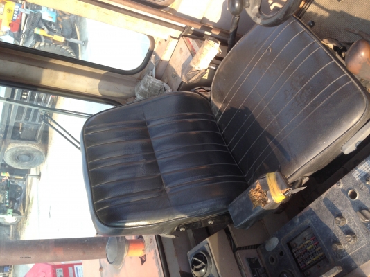 ขาย!! รถตัก HITACHI LX80-2